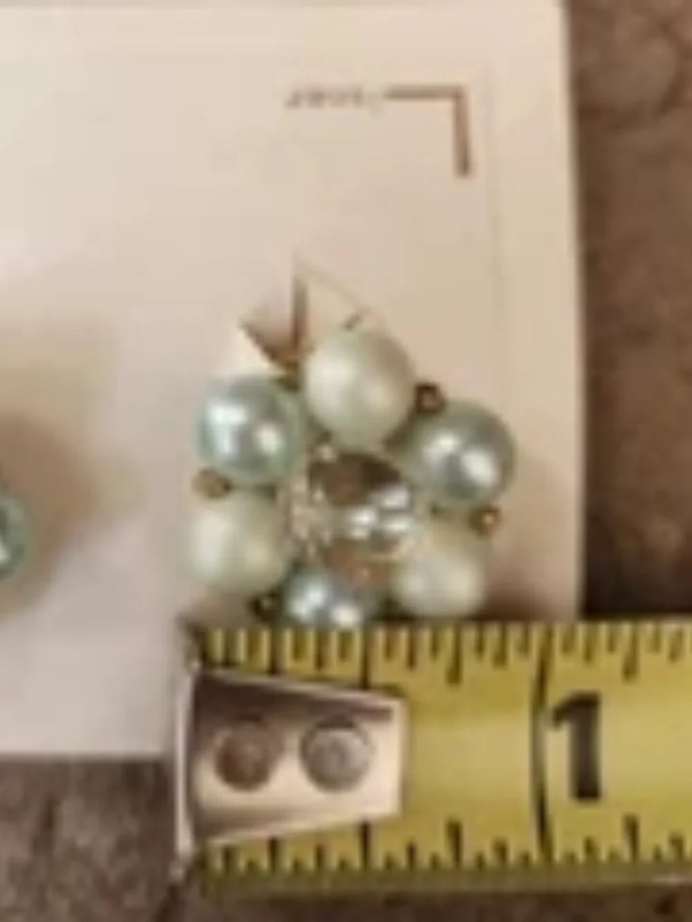 Vtg 1950-60s Lisner Faux Pearl Cluster Aurora Borealis Crystal Clip On Earrings - Picture 11 of 14